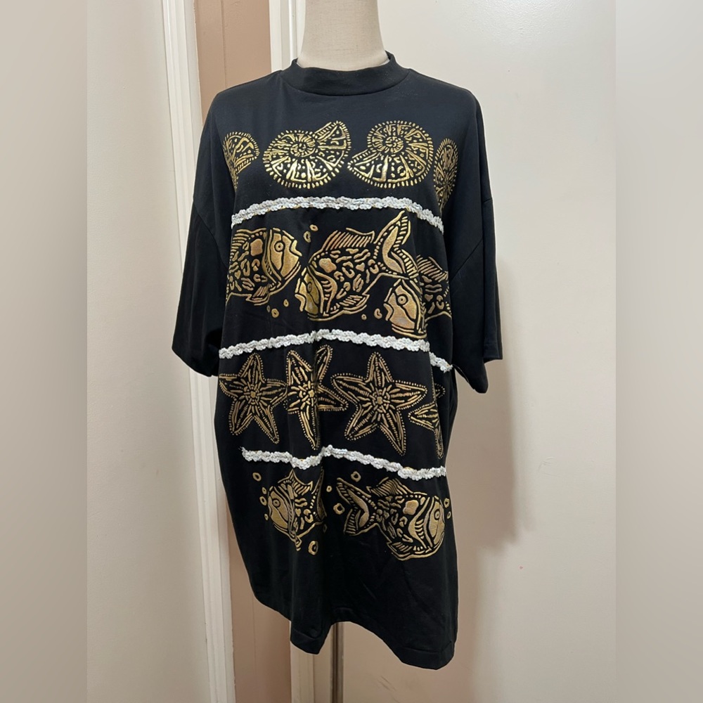 VTG EZL T-Shirt Fish Glitter Sequin Black Adult Women's One Size Short Sleeve.